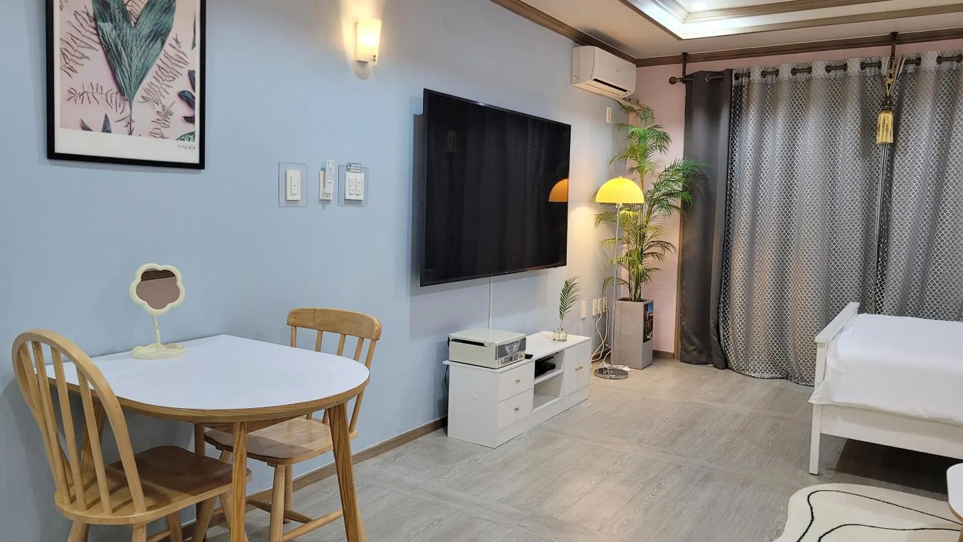 Aewol Yeonhwachon Pension Jeju Güney Kore
