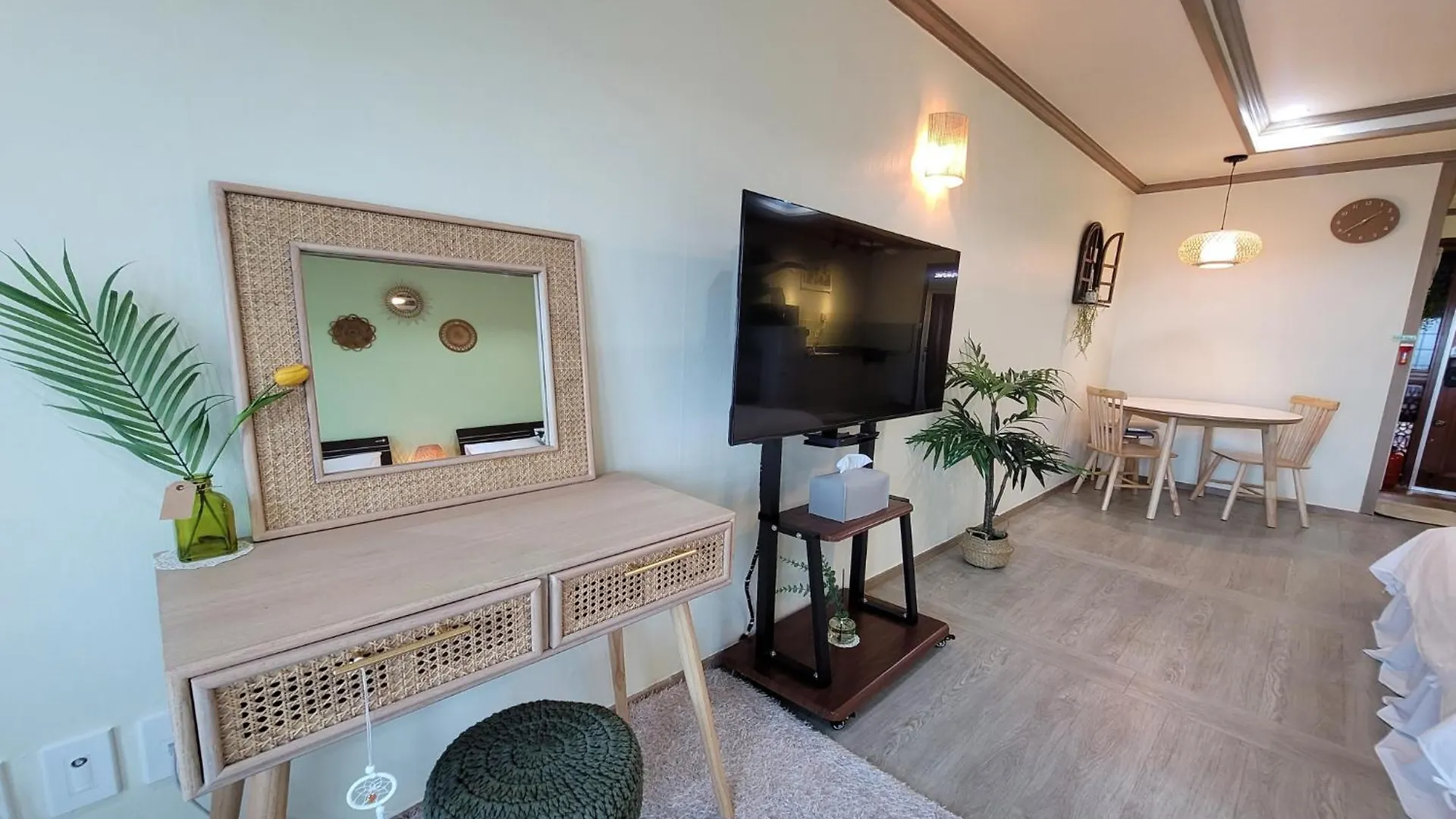 Aewol Yeonhwachon Pension Jeju 0*,  Güney Kore