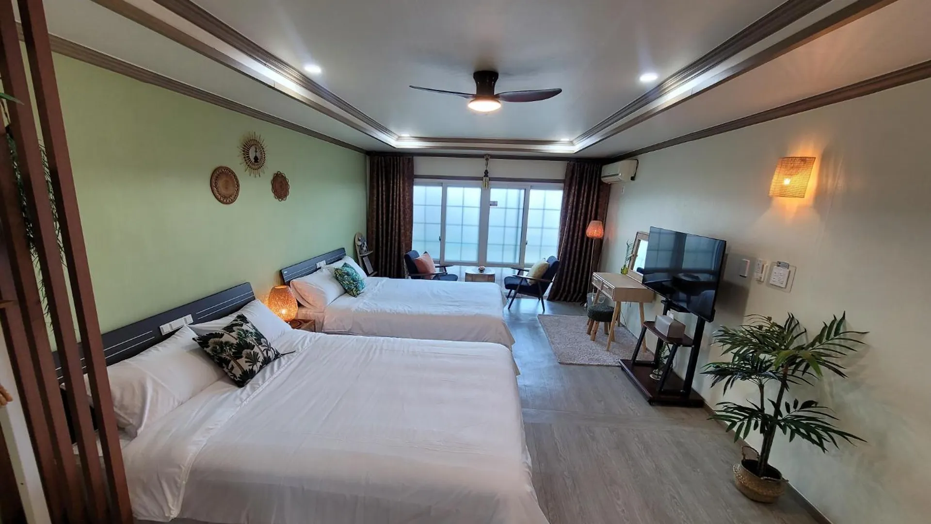 Aewol Yeonhwachon Pension Jeju Motel